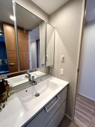 ���ʑ�E���ʏ� -