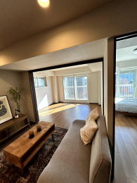 ���r���O -