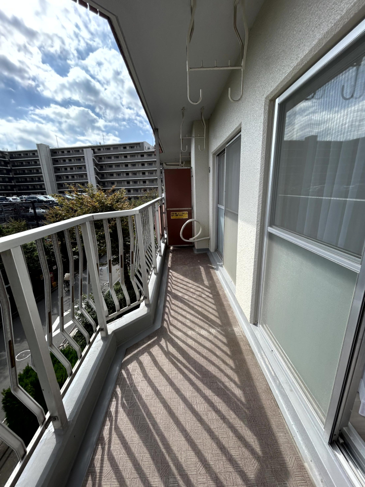 �o���R�j�[ -