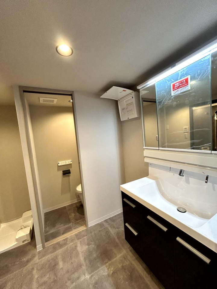 ���ʑ�E���ʏ� -