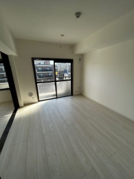 ���r���O -