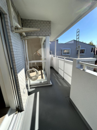 �o���R�j�[ -