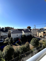 �Z�˂���̒��]�ʐ^ -