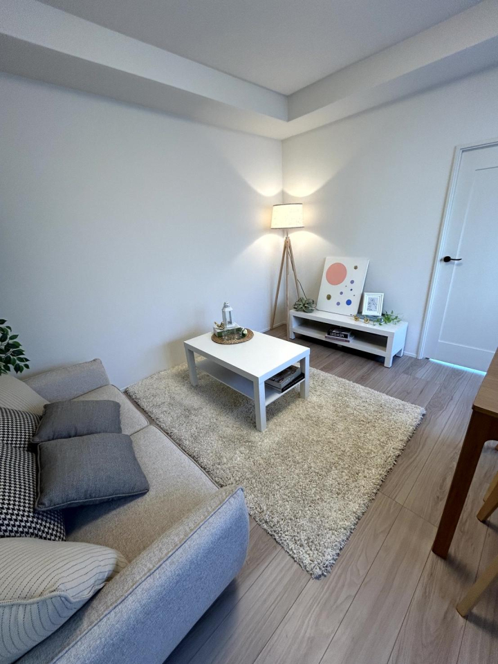 ���r���O -