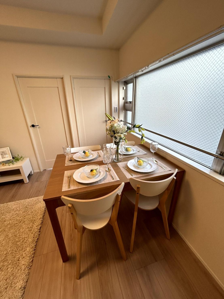 ���r���O -