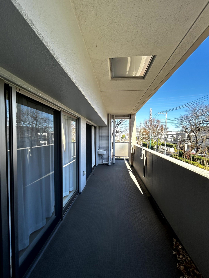 �o���R�j�[ -