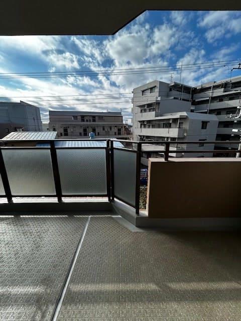 �o���R�j�[ -