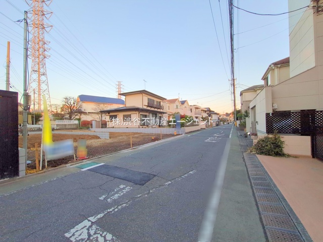 �O�ʓ��H�܂ތ��n�ʐ^ -