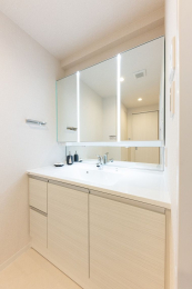 ���ʑ�E���ʏ� -