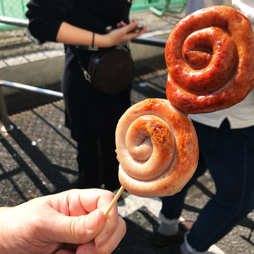 食べている人を見ると食べたくなってしまう ” うずまきちゃんソーセージ ”